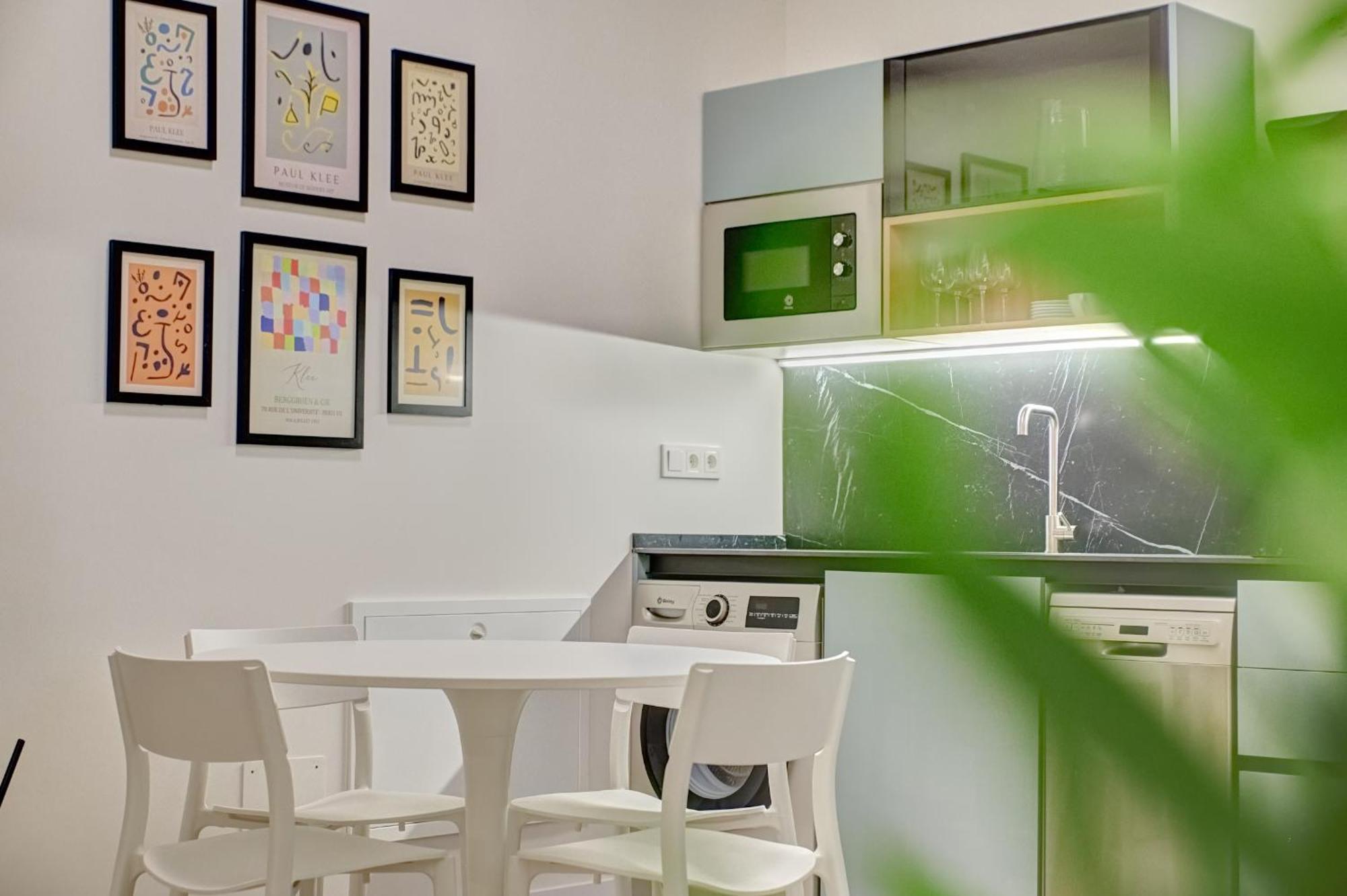 Panda By Clabao Apartment Pamplona