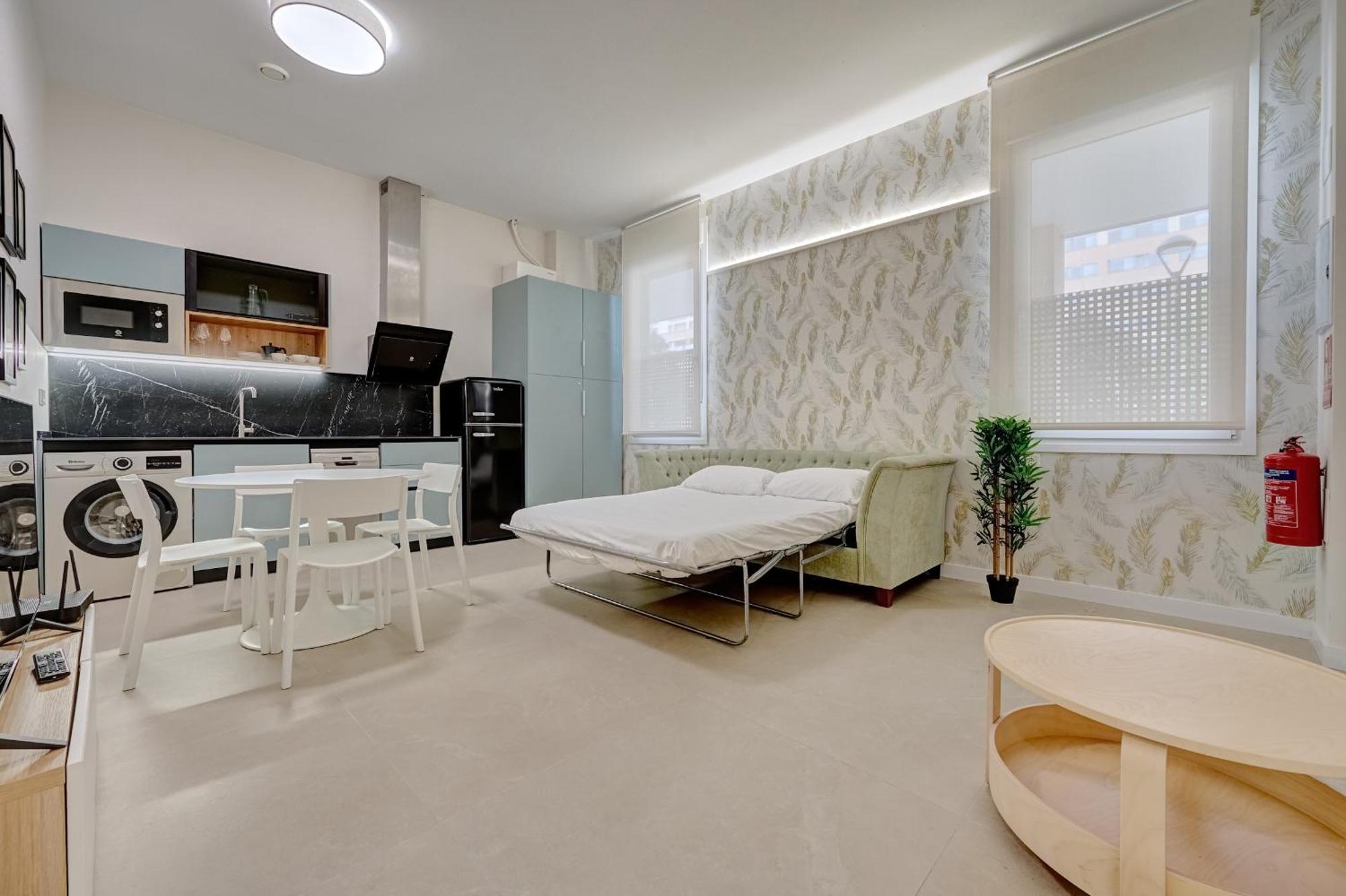 Panda By Clabao Apartment Pamplona